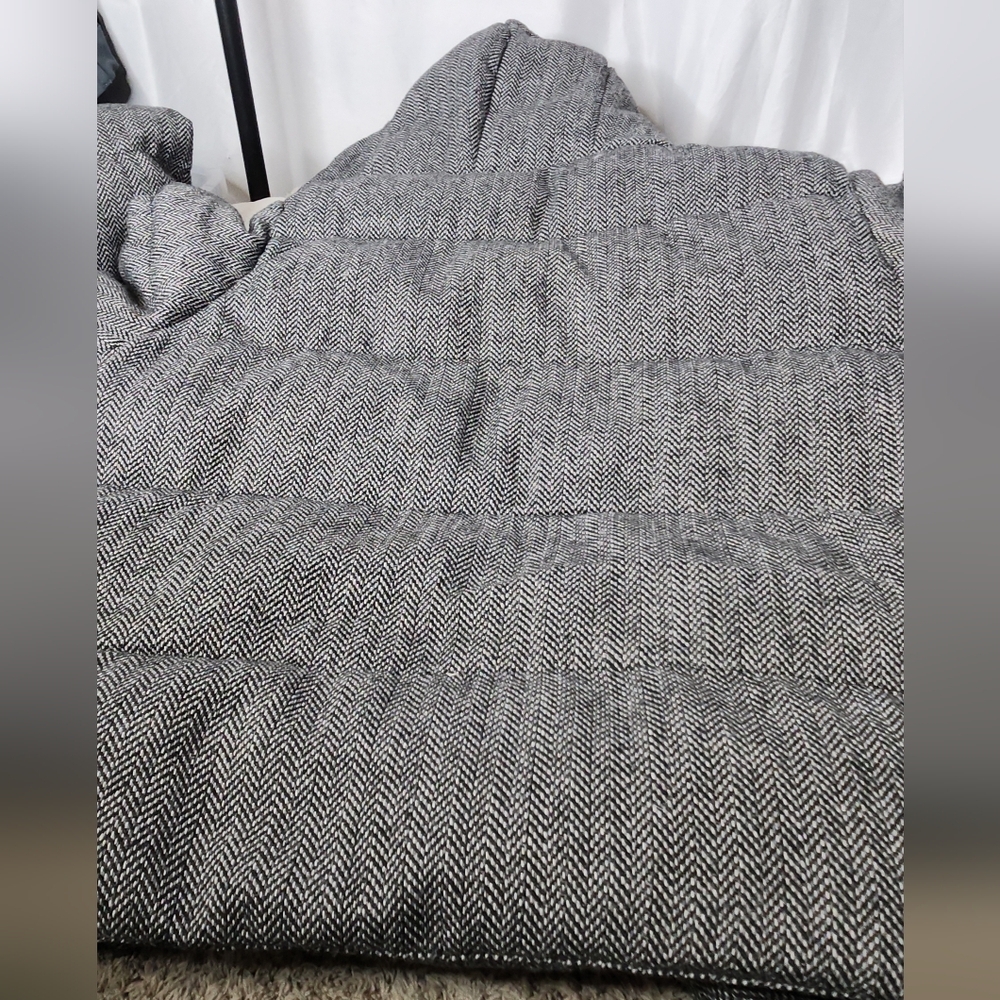 Universal Thread Gray Puffer Jacket - Picture 9 of 15